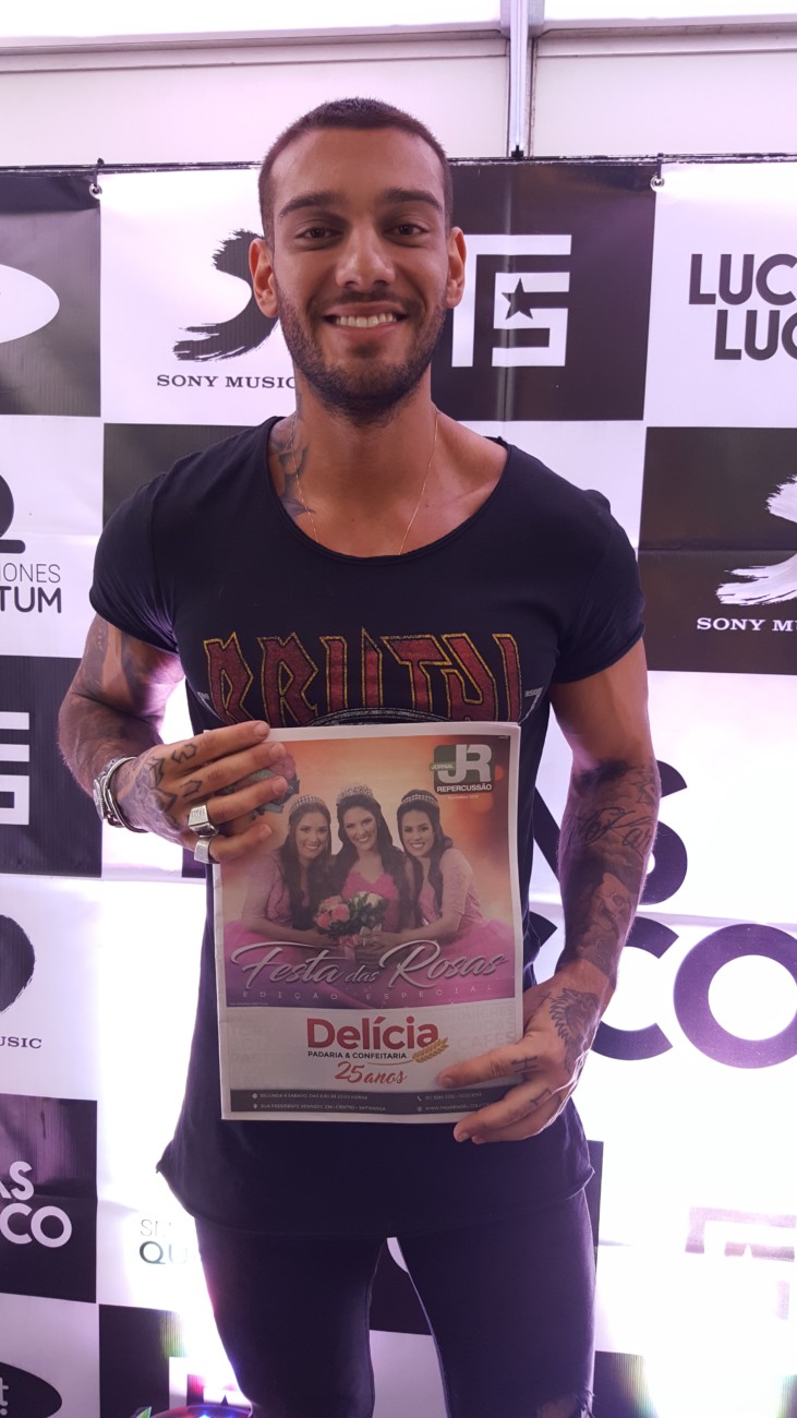 Lucas Lucco pousou com a edição especial da Festa das Rosas de 2016, produzida pelo Jornal Repercussão Repercussão