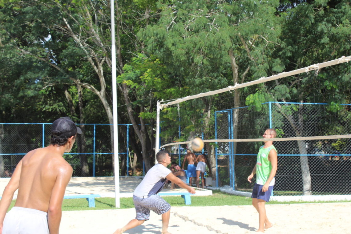 Campo Bom conta com espaços para a prática de diversas modalidades de esporte, como o vôlei de areia I Foto: Taylor Abreu