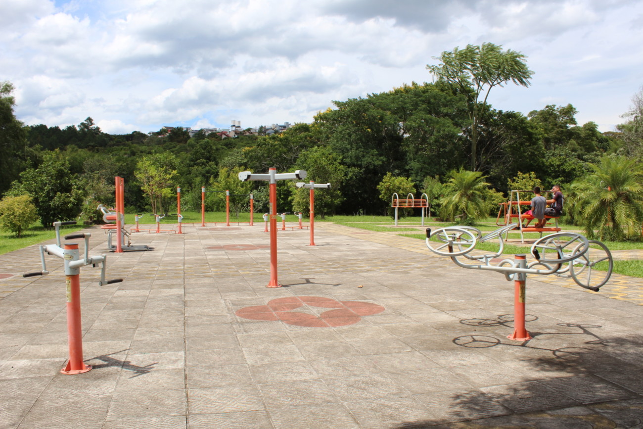 O município também incentiva exercícios físicos e a saúde, com academias ao ar livre I Foto: Sabrina Strack