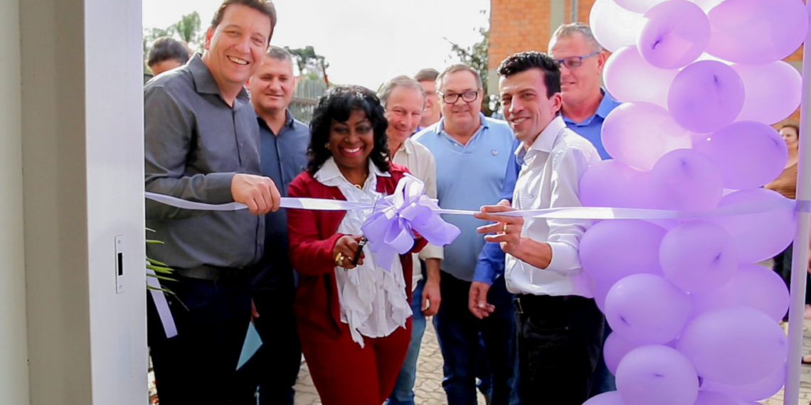 Prefeitura inaugura, junto da comunidade, o novo prédio do Cras e do Creas de Campo Bom