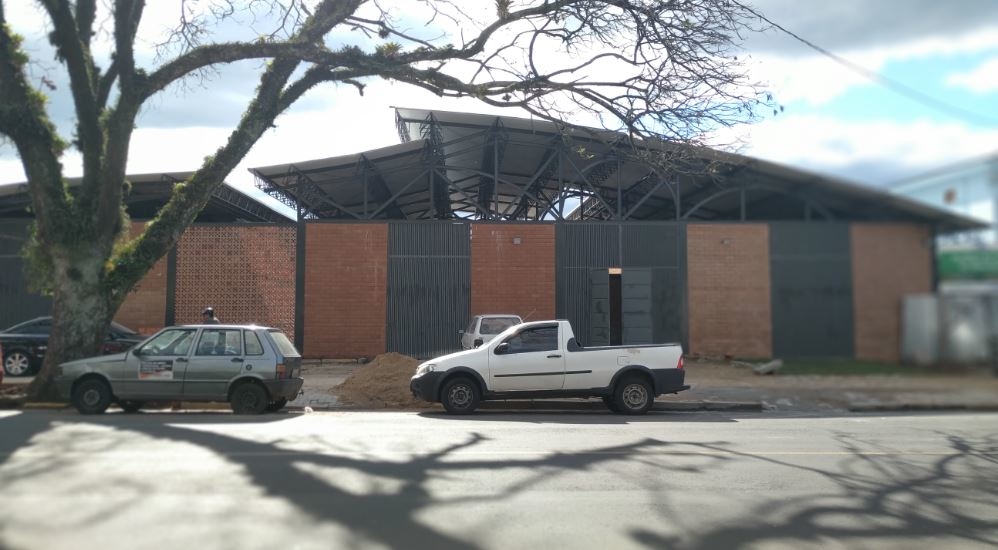 Obras no novo pavilhão da Feira do Agricultor de Sapiranga devem ser concluídas no mês de setembro. Inauguração ainda não tem data
