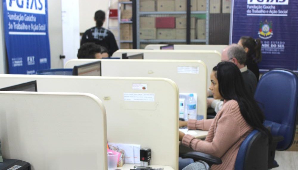Sine de Sapiranga oferece 50 vagas para Operador de Call Center, nesta quarta-feira