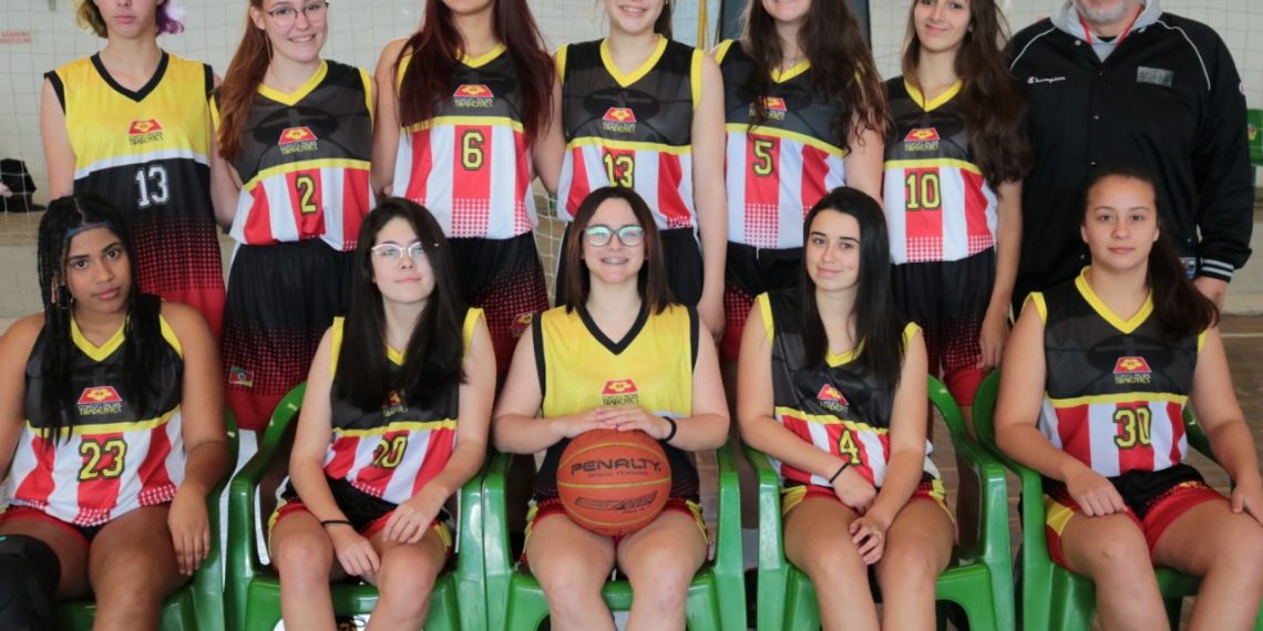 Equipe de basquete feminino de Campo Bom participará de Campeonato em Joinville