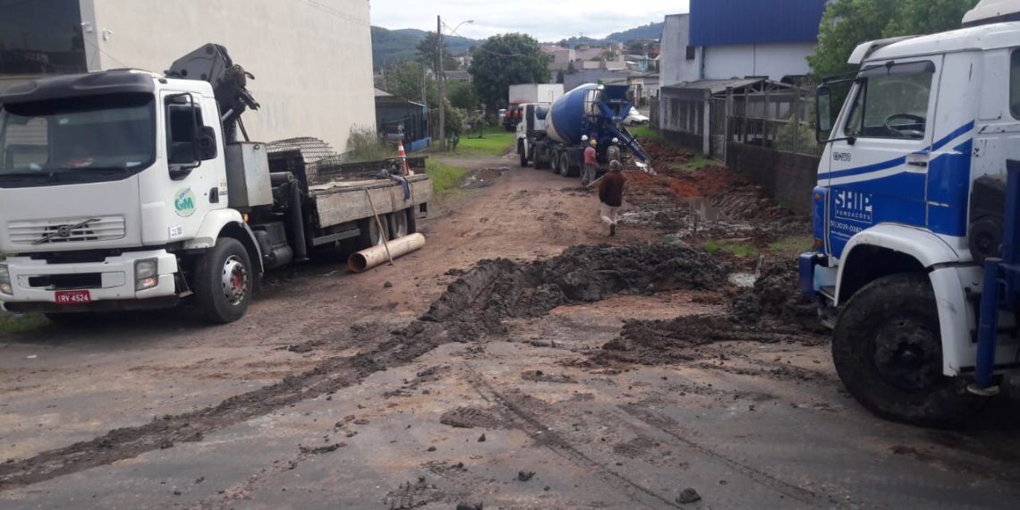 Dez meses após licitação, obras da passarela na RS-239 iniciaram  no bairro Vila Irma, em Sapiranga