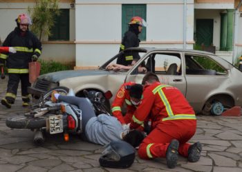 Nova Hartz inicia atividades da Semanal Nacional do Trânsito com simulação de acidente