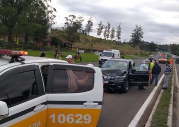 Motociclista sofre ferimentos após acidente no KM-22, da RS-239, em Campo Bom. Confira vídeo