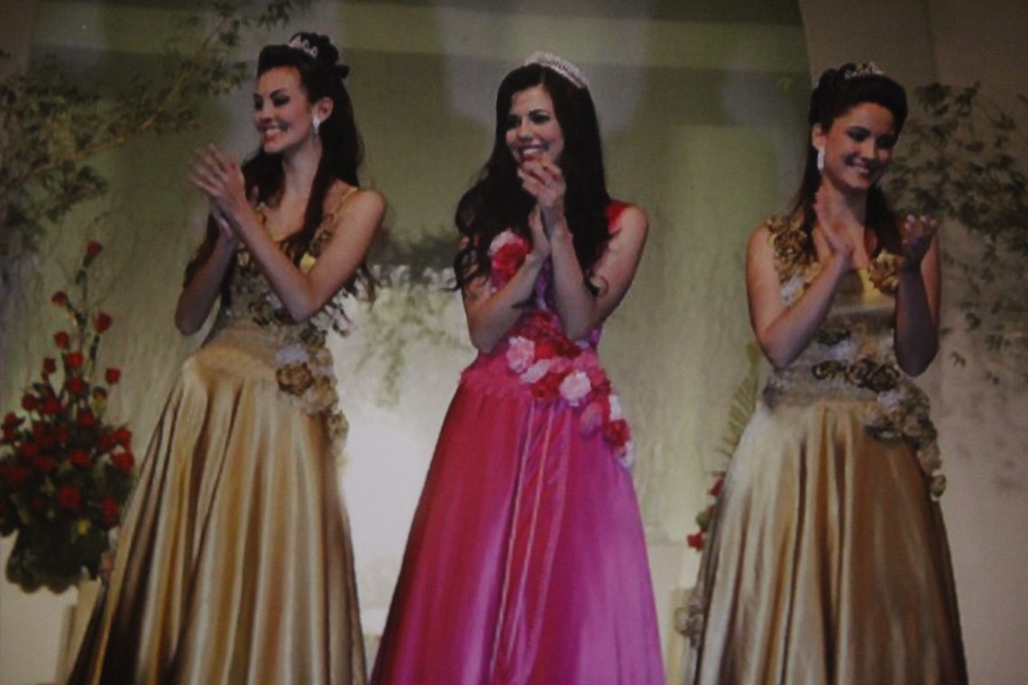 2009 – Rainha: Fernanda de Lima Pinto. Princesas: Vanessa Koetz e Fernanda Luiza Baum