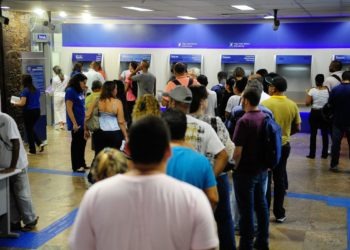 Governo transfere PIS/Pasep para o FGTS e permite saque de R$ 1.045