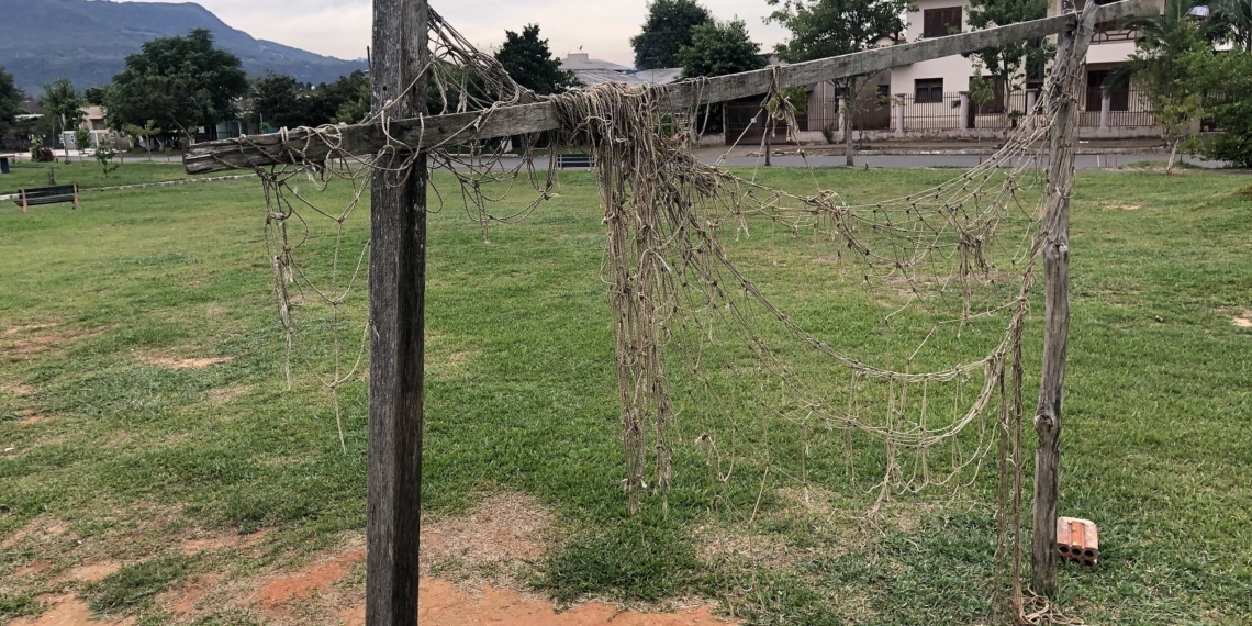 Praças públicas de Sapiranga são encontradas em mau estado