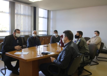 Membros do GGIM reunidos para traçar
estratégias
Foto: Jordana
Fioravanti/PMCB