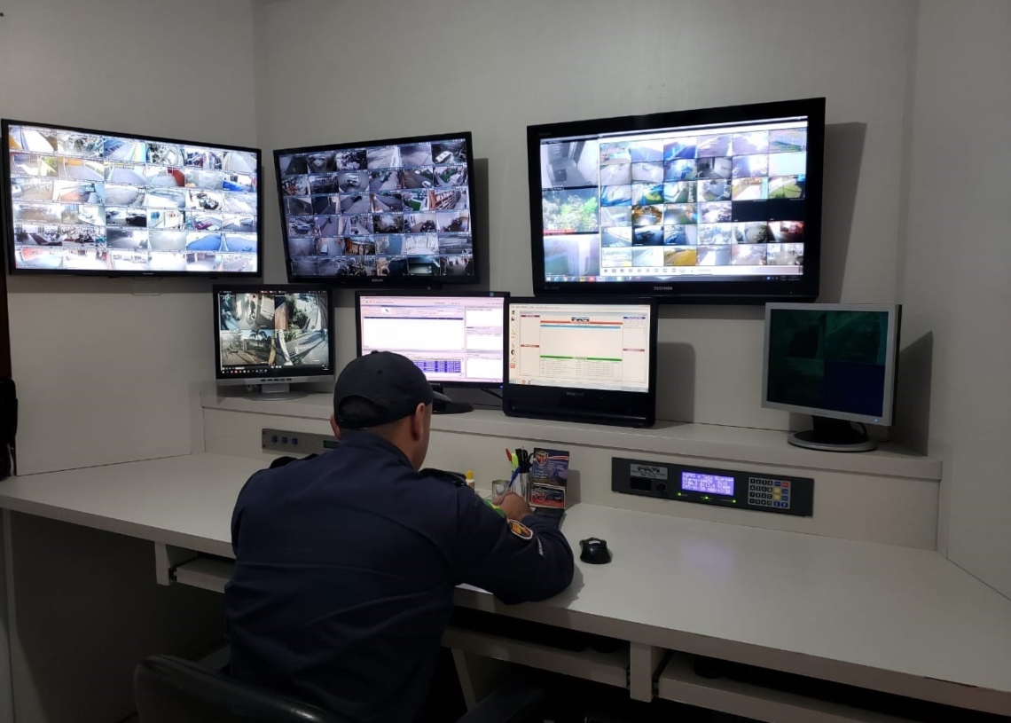 Central de monitoramento acompanha os clientes em tempo real