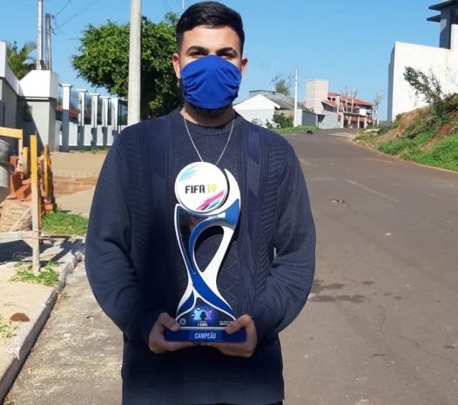 Representante do Treze vence o Campeonato de Fifa 2019