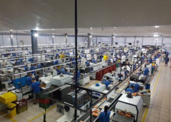 Confiança do empresário e do consumidor cresce na prévia de setembro