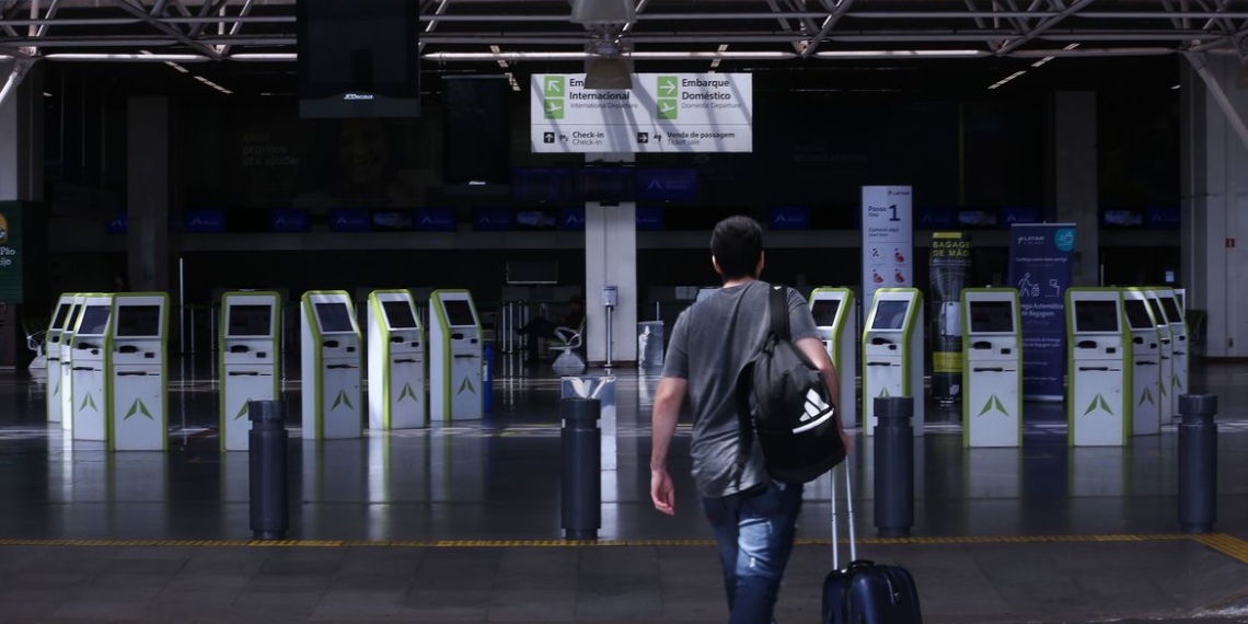 Governo libera entrada de estrangeiros em todos os aeroportos do país
