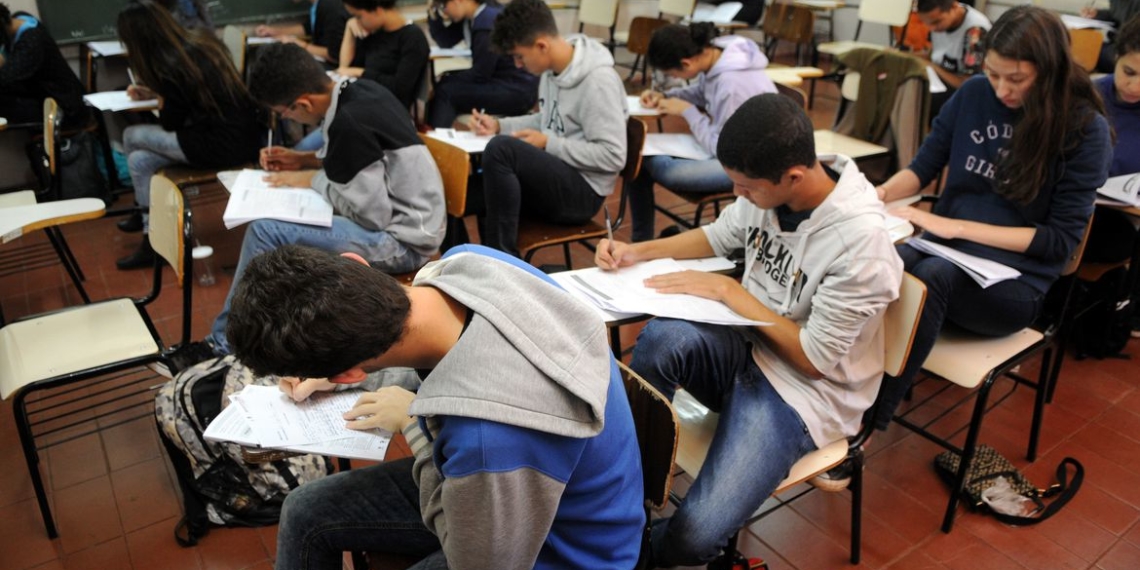 MEC publica regras para vagas remanescentes do Fies no 2º semestre
