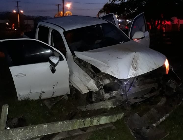 Duas pessoas são socorridas após acidente de trânsito nesta madrugada na RS-239