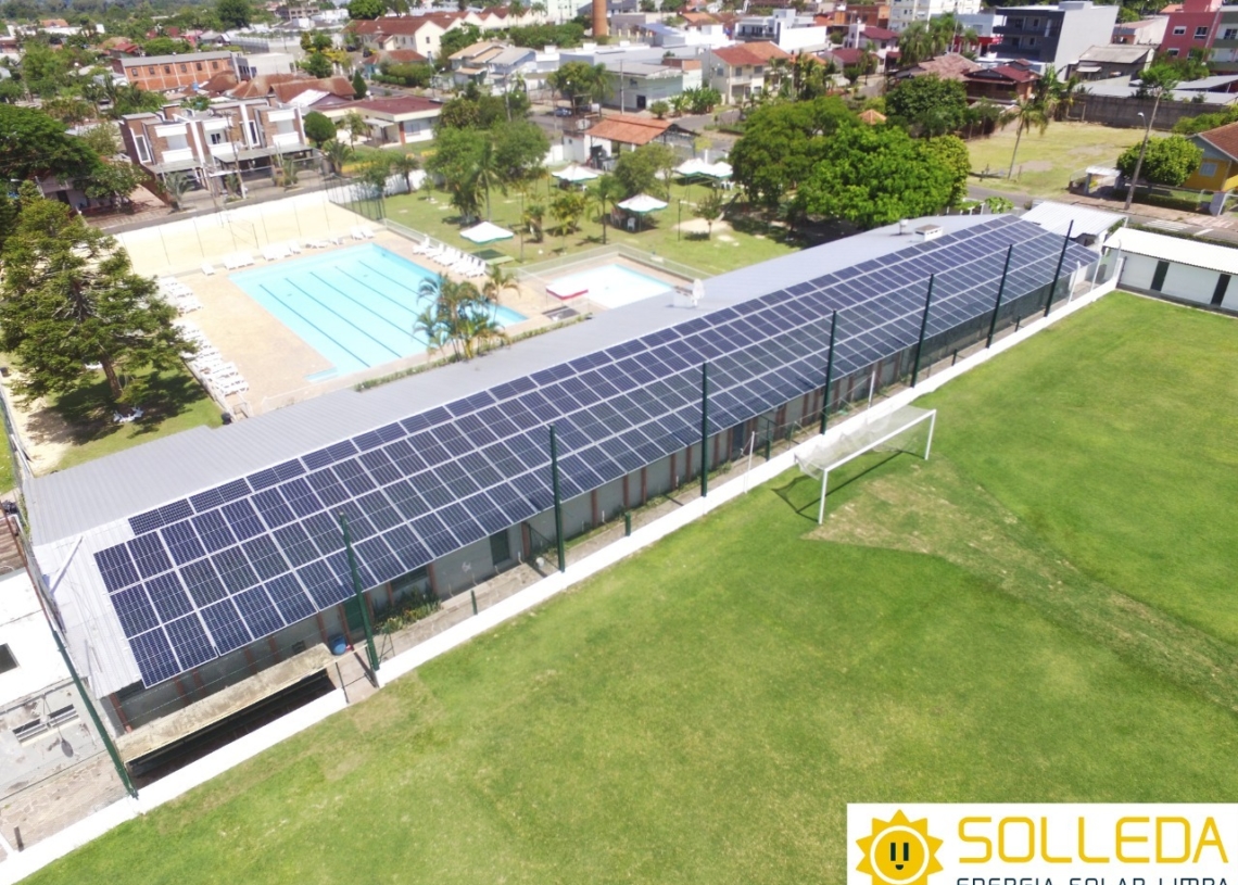Vestiários do Clube 15 de Novembro ganharam placas fotovoltaicas para geração de energia através do sol