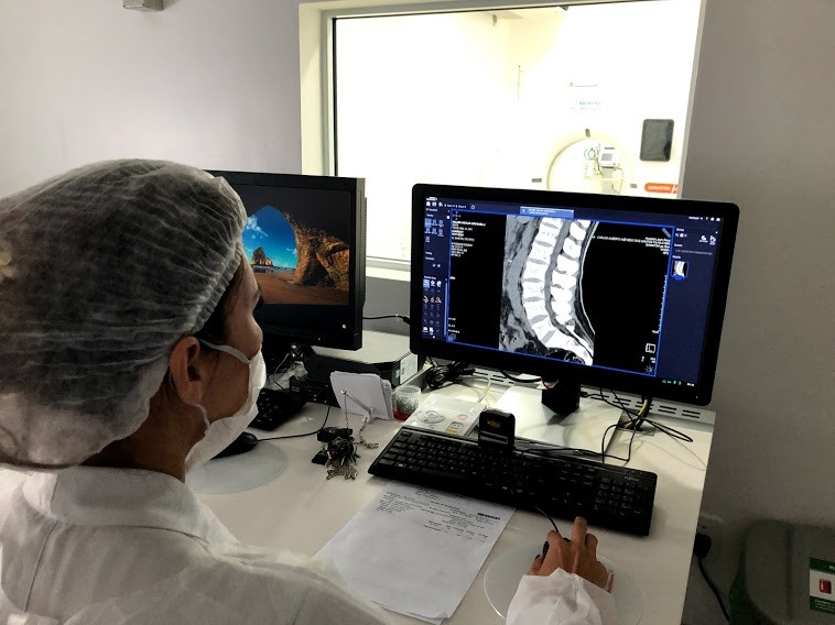 Exames de tomografia passaram a ser feitos no hospital de Campo Bom
(Foto: Melissa Costa)