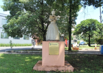 Monumentos de Jacobina Maurer e Genuíno Sampaio: Lugares de Memória