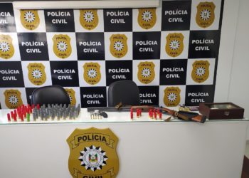 Apreensões feitas durante a operação: armas, munições e relógios de luxo
(Fotos: Polícia Civil)