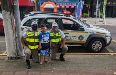 BM de Campo Bom registra momento com pequeno admirador