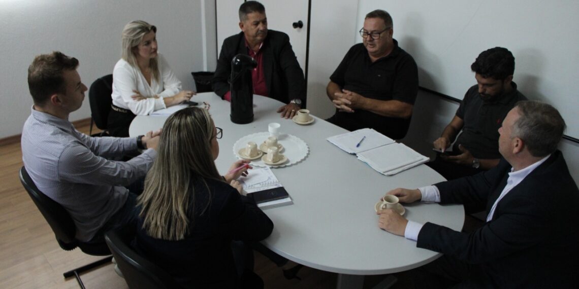 Comissão de Saúde da Câmara de Campo Bom realiza reunião sobre o Lauro Reus