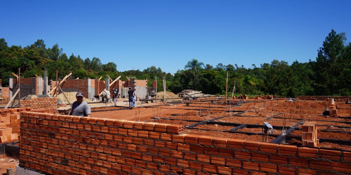 Prefeito Orsi comenta investimentos que ampliam serviços públicos em Campo Bom