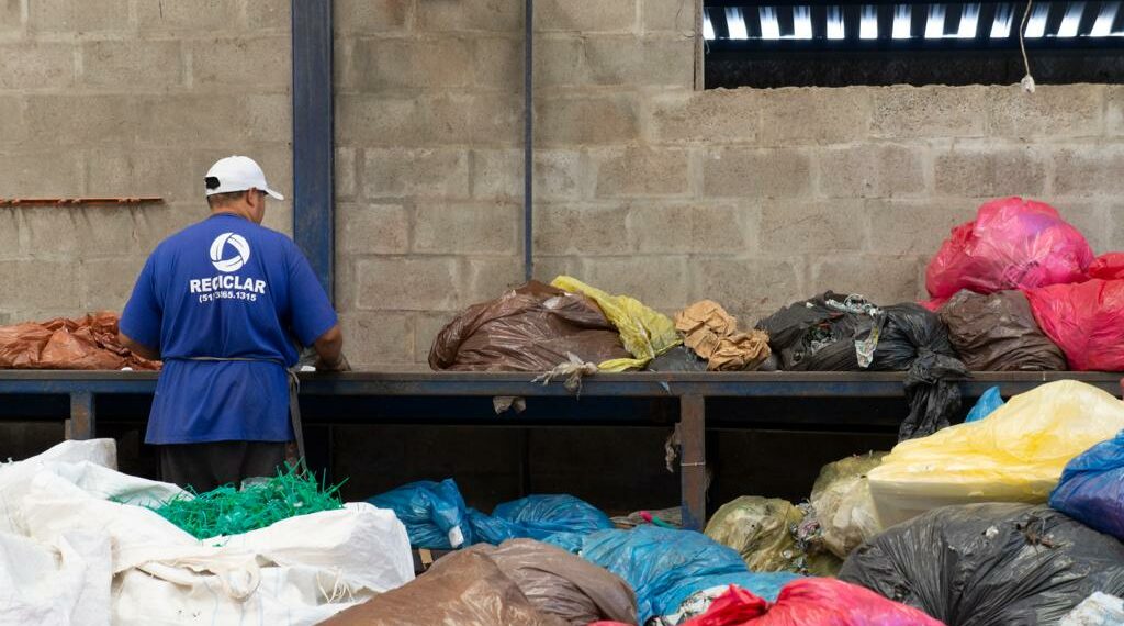 Reciclar: 30 anos de experiência na gestão de resíduos