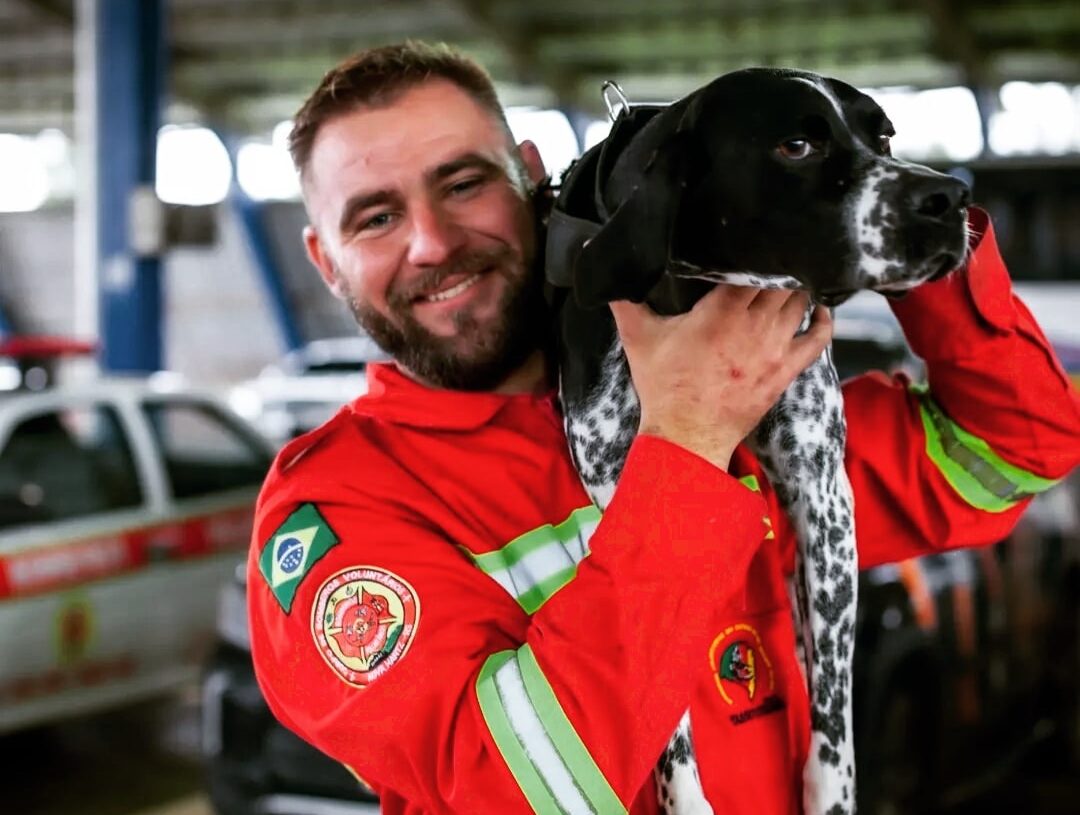 Condutor da Pointer e bombeiro voluntário Dioni Zimmer
(Foto: Bombeiros)