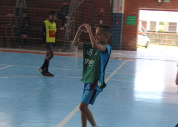 Copa Repercussão na Escola de Futsal Clip/Sicoob MaxiCrédito inicia a todo vapor em Nova Hartz