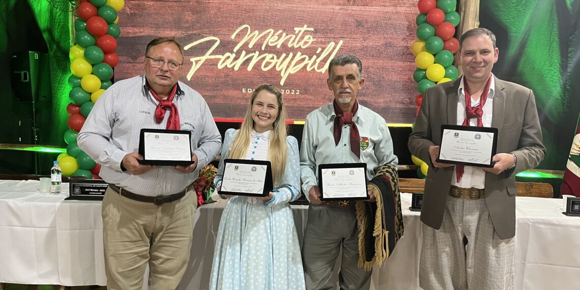 Quatro tradicionalistas homenageados pelo Legislativo de Campo Bom