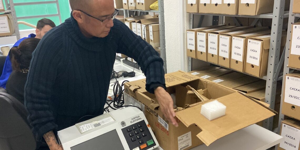 Cartório Eleitoral de Sapiranga realiza auditoria das urnas em preparação para as eleições