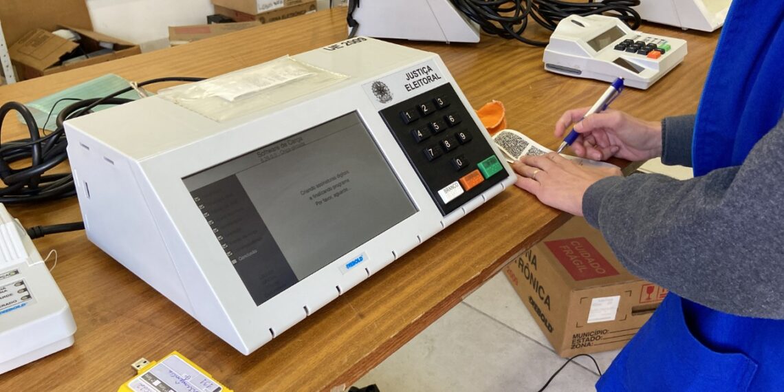 Cartório Eleitoral de Sapiranga realiza auditoria das urnas em preparação para as eleições