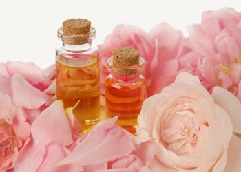 Flores na cosmética: o poder das rosas; conheça os principais benefícios para a pele