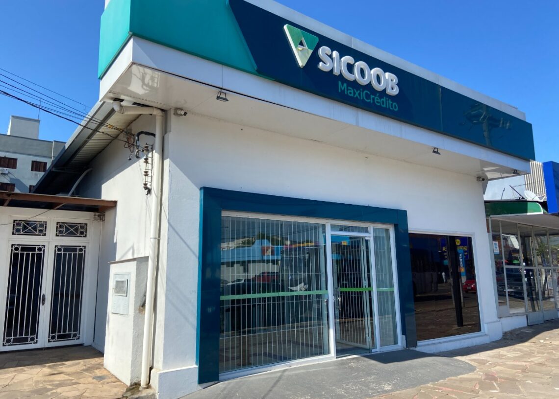 A Sicoob 
MaxiCrédito está localizada na Av. Brasil, 2662, no Centro de Campo Bom 
Foto: João Ribeiro