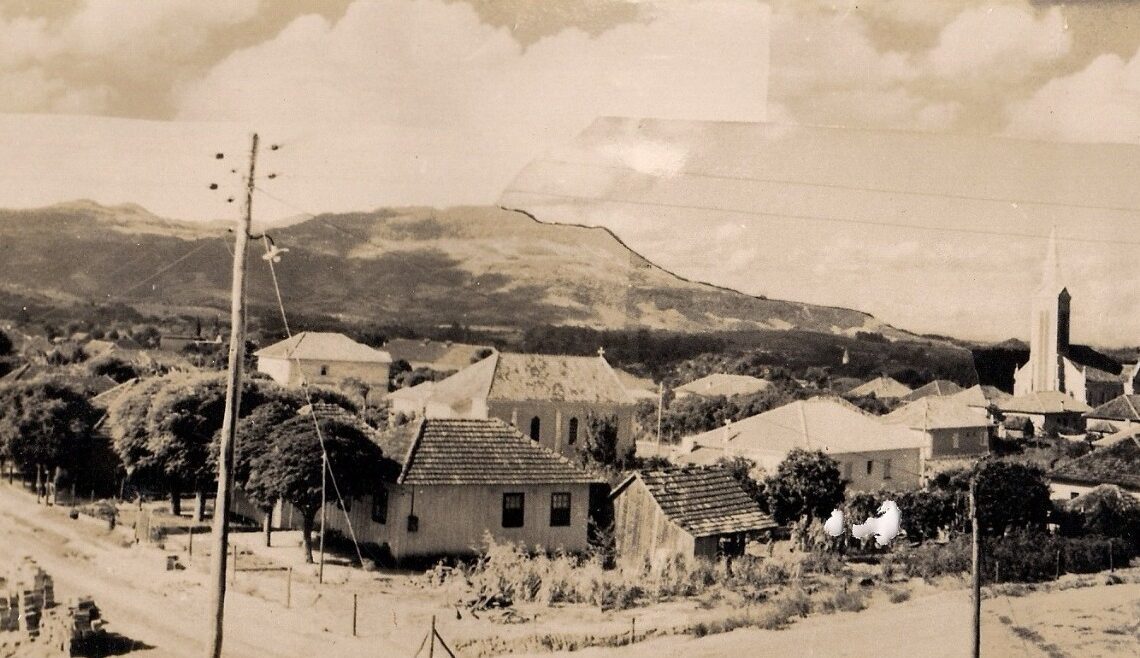 Vista da cidade da esquina da rua Tiradentes com a rua Getúlio Vargas, na década de 1950
Fotos: Arquivos JR e Prefeitura