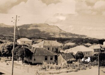 Vista da cidade da esquina da rua Tiradentes com a rua Getúlio Vargas, na década de 1950
Fotos: Arquivos JR e Prefeitura
