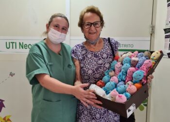 Voluntária já doou mais de 200 polvinhos para a UTI Neonatal do Hospital Sapiranga