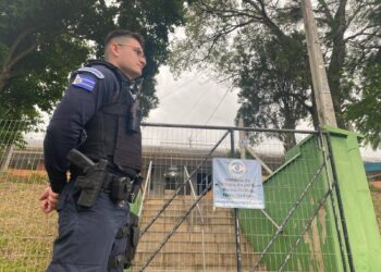 Guarda Municipal armada de Campo Bom tem auxiliado
na segurança das escolas  
Foto: Melissa Costa