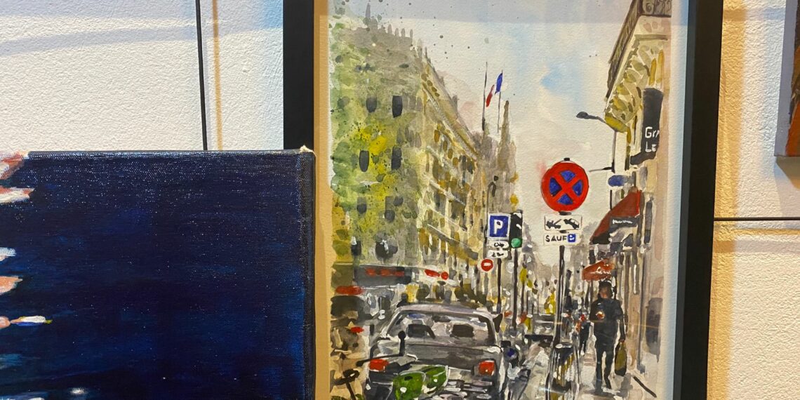 O novo estúdio de Mauro Vila Real reúne diversas obras do artista em Sapiranga