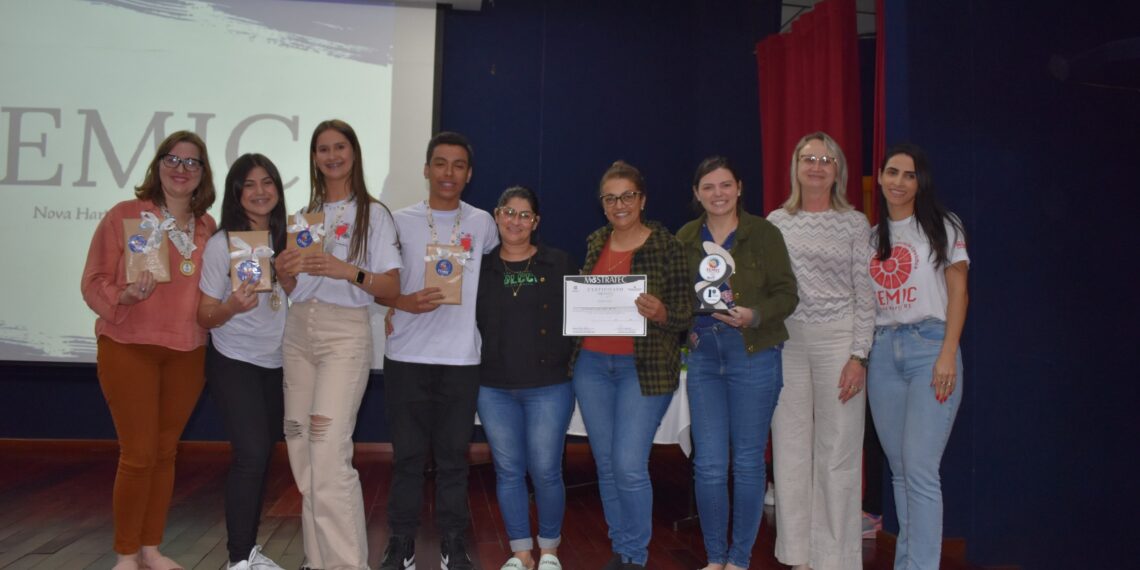 Feira Científica é sinônimo de incentivo à educação e novas descobertas em Nova Hartz