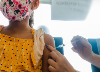 Índice de vacinação contra a gripe é de apenas 48% entre o público infantil, em Campo Bom