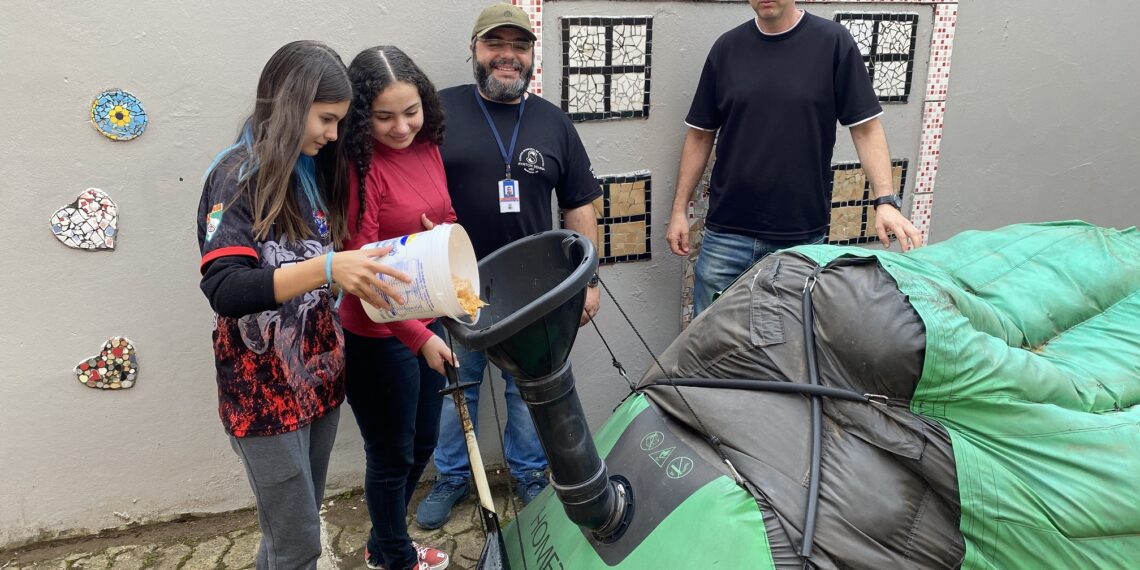 Biodigestor instalado no CME Ayrton Senna gera economia e sustentabilidade
