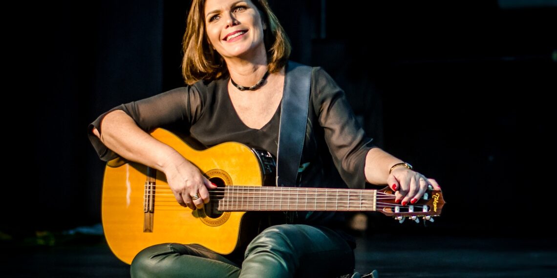 Nana lança “O paraíso das palavras” em Sapiranga e região