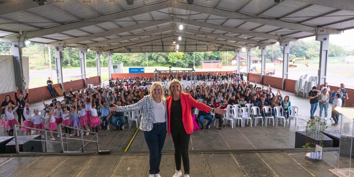 Começou terça (17) a 26ª edição da Feira do Livro de Sapiranga!