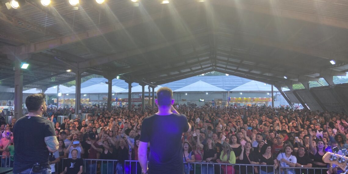 Palcos para a Festa; quatro locais com variados estilos musicais