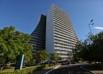 Serviços estaduais têm alteração no funcionamento no feriado