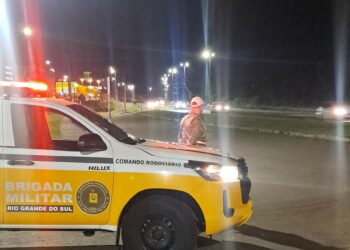 Polícia Rodoviária prende foragido da justiça na RS-239 em Sapiranga