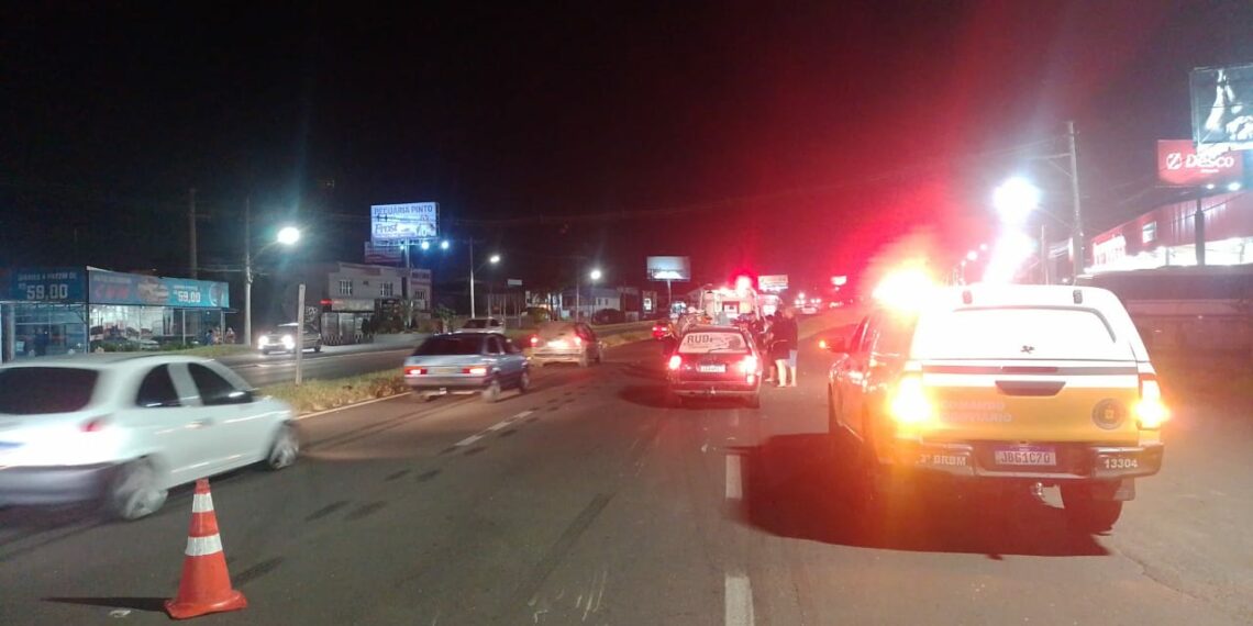 Acidente entre carro e motocicleta é registrado na RS-239, trecho de Sapiranga