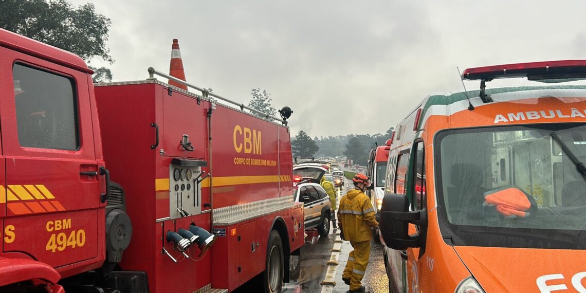 Acidente entre dois caminhões é registrado na RS-239, trecho de Campo Bom